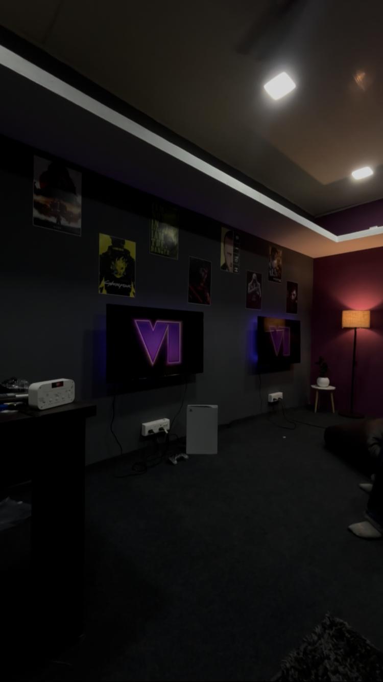 ZWARX gaming lounge